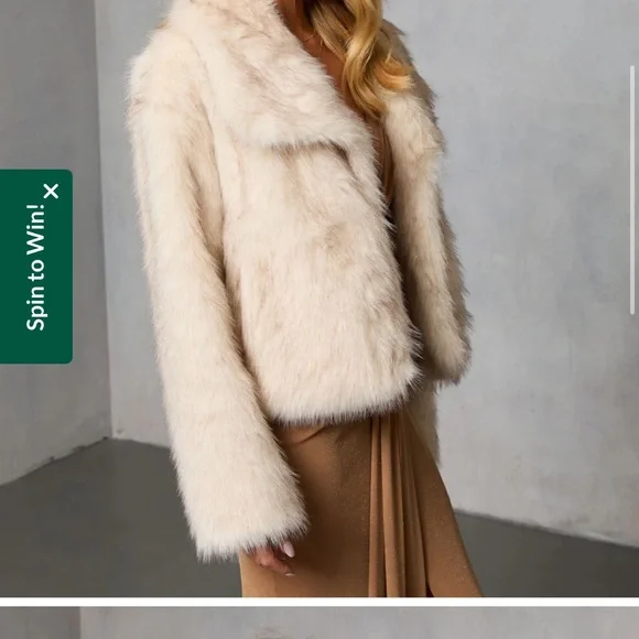 Vici Collection Keep Up with Me Faux Fur Coat size M never worn! - Picture 3 of 5